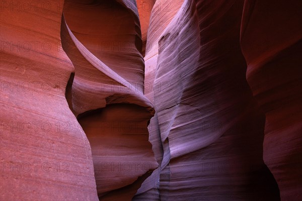 Sandstone formations in Upper Antelope Canyon