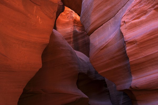 Sandstone formations in Upper Antelope Canyon