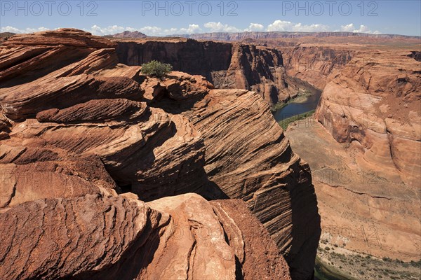 Eroded rock formations at Horseshoe Bend