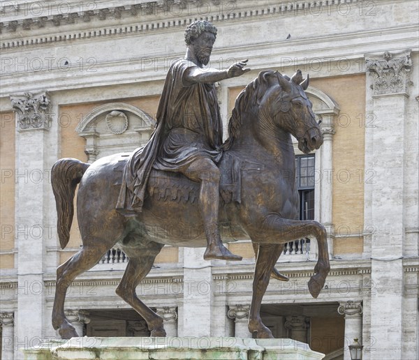 Equestrian statue of Marcus Aurelius