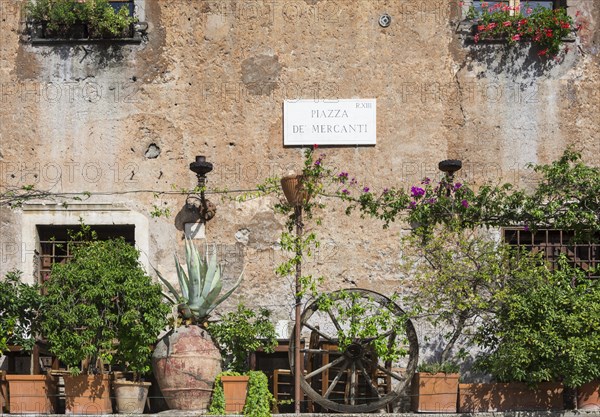 Old house on the Piazza de Mercanti