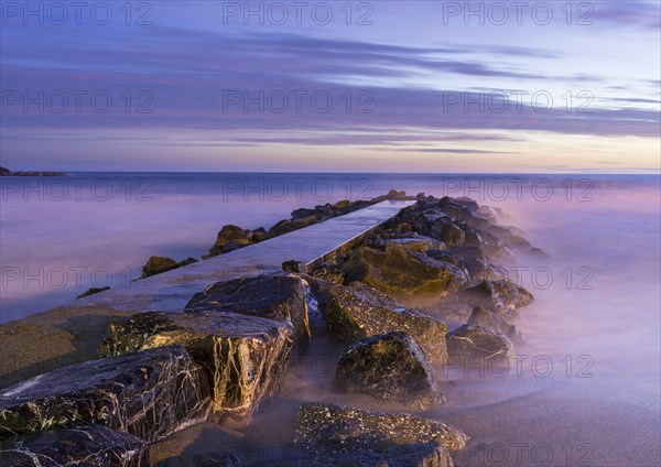 Concrete pier