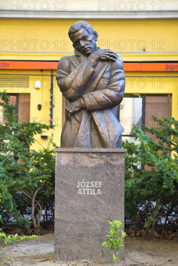 Statue of Hungarian poet Attila Jozsef