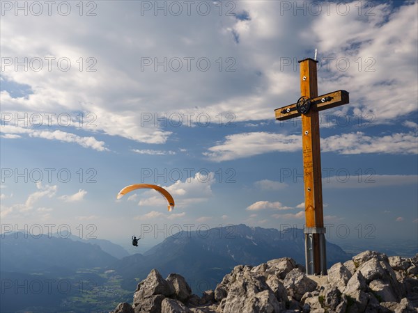 Paraglider