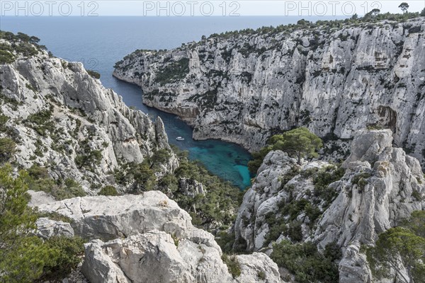 En Vau bay, Marseille