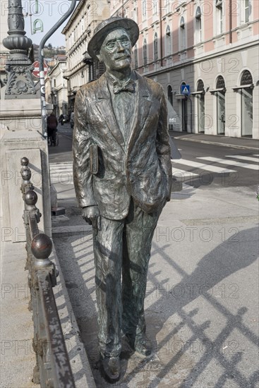 Bronze statue of writer James Joyce on the Grand Canal