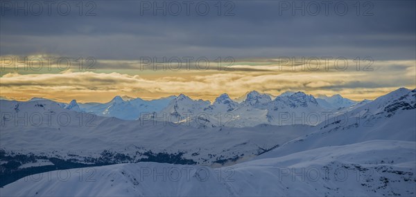 View from the Jakobshorn in winter