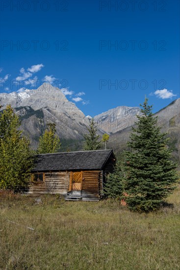 Deerlodge Cabin