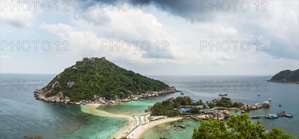 View of Koh Nang Yuan