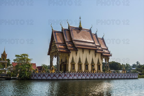 Wat Plai Laem Temple