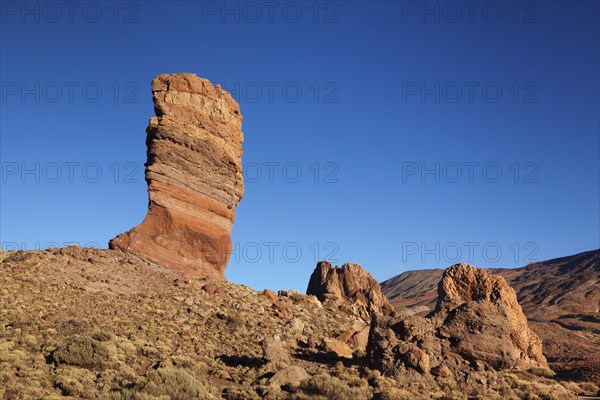 Roque Cinchado rock needle