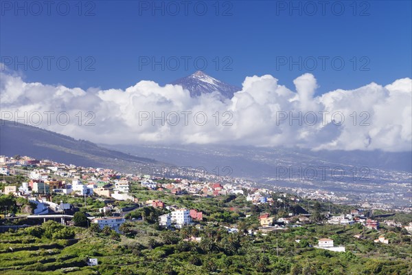 View over the Orotava Valley on the Pico deTeide