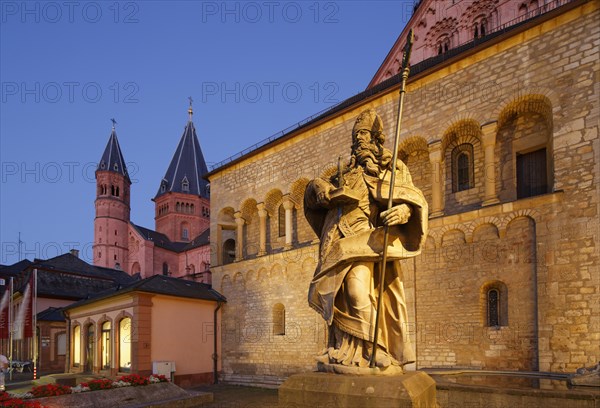 Saint Boniface in front of Gotthard Chapel