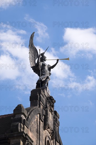 Valkyrie on the roof of the Opera House