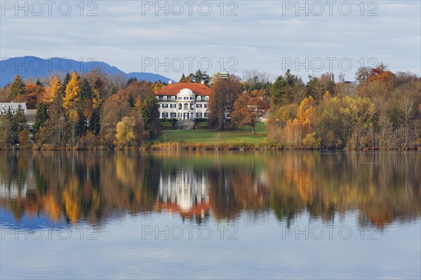 Riegsee with Neuegling castle