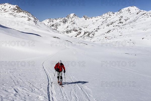 Ski tourer