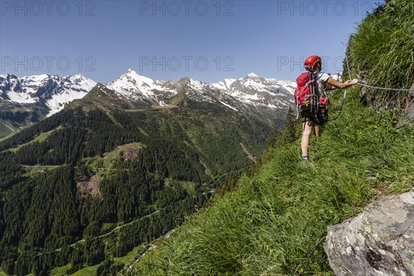 Mountaineer climbing to the Lampskopf
