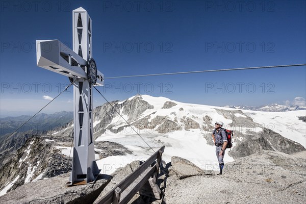 Climber on the top of the Western Floitenspitz