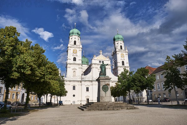 St. Stephen's Cathedral with the statue of King Maximilian I of Bavaria