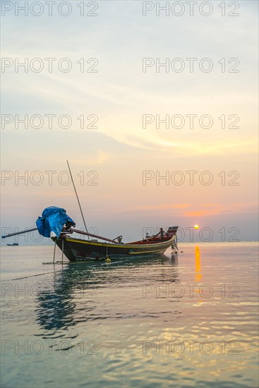 Longtail boat