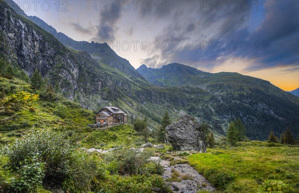 Gollinghutte mountain hut