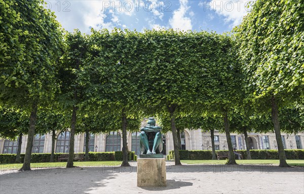 Statue in Jardin des Tuileries