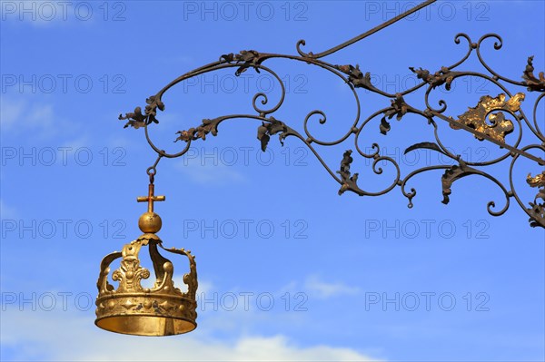 Signboard for the Gasthaus Zur Goldenen Krone