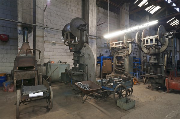 Historical screw presses