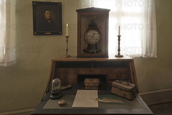 Biedermeier desk