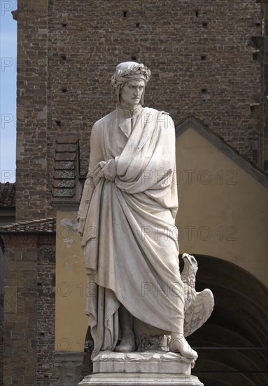 Statue of Dante Alighieri in front of Santa Croce