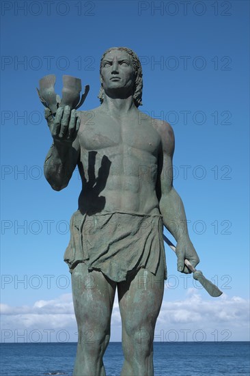 Monument to the Guanche warrior Hautacuperche