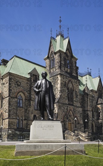 Wilfrid Laurier monument in front of East Block building