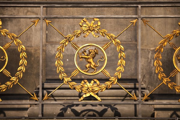 Arms at the Royal Palace