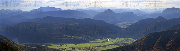 View from Kampenwand towards Tal der Tiroler Achen