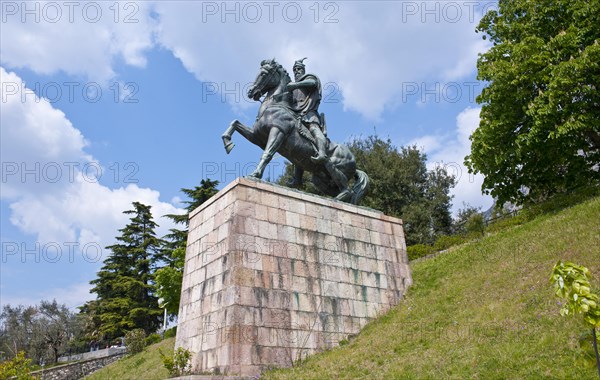 Skanderberg monument