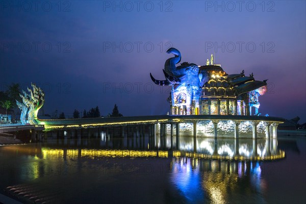 Seven-headed Naga serpent in front of the Elephant Temple Thep Wittayakhom Vihara