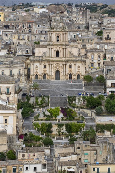 Historic centre with Duomo di San Giorgio