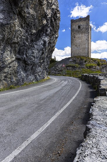 Mountain pass road Fraele or Passo di Fraele