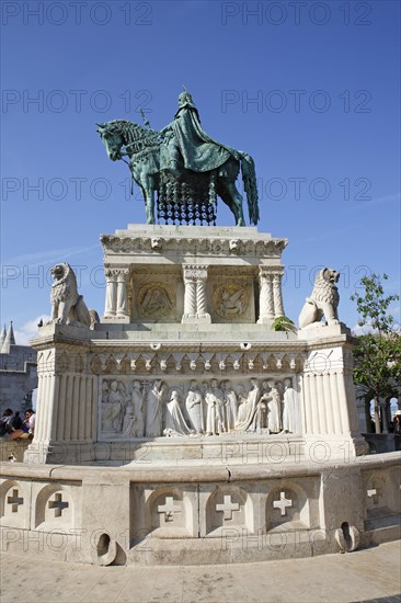 Equestrian statue King Stephen I. at the Fisherman's Bastion in the Castle District