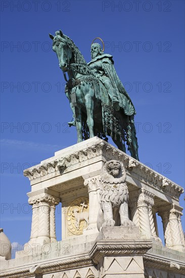 Equestrian statue King Stephen I. at the Fisherman's Bastion in the Castle District