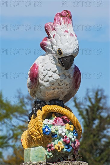 Cockatoo figure made by the Nymphenburg Porcelain Manufactory