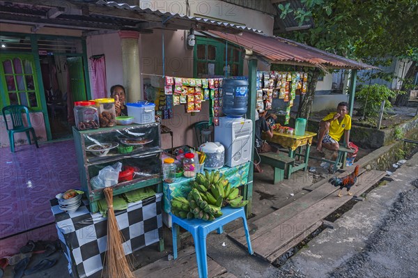 Street restaurant