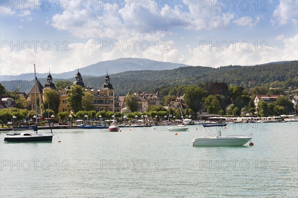 Schloss Velden on the west bank of lake Worthersee