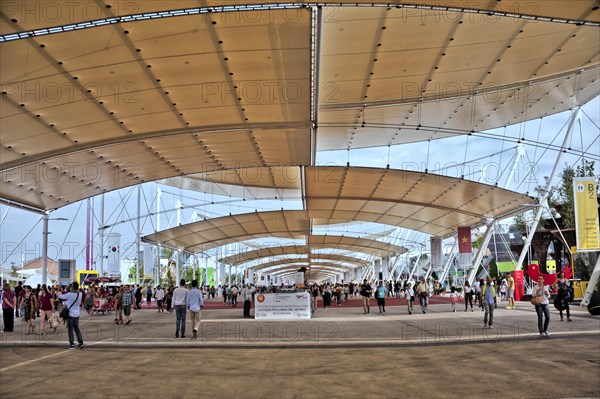 Start of the 1.5km roofed main street of the Expo 2015