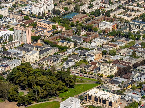 Aerial view of the Painted Ladies at Steiner Street