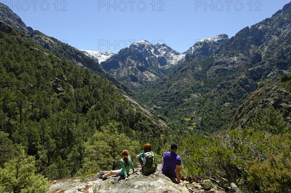 Resting in front of the Punta Pisciaghia