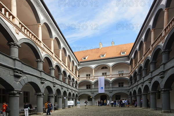 Arcade court Alte Munze