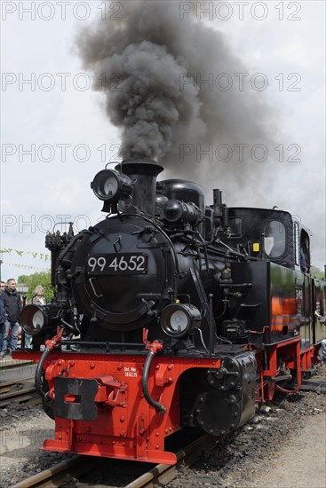 Steam locomotive