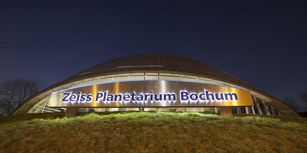 Zeiss Planetarium at night