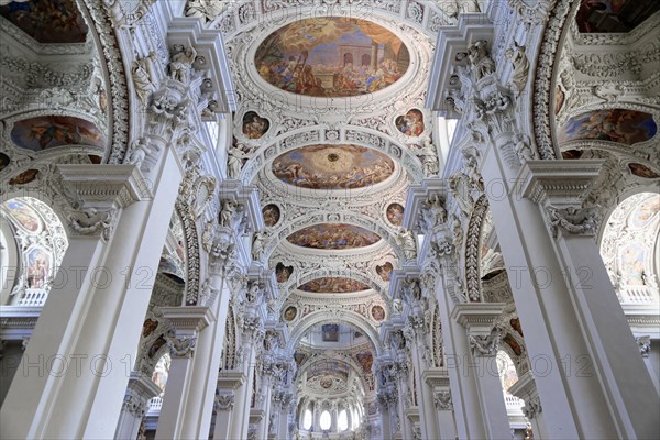 Ceiling fresco in the nave